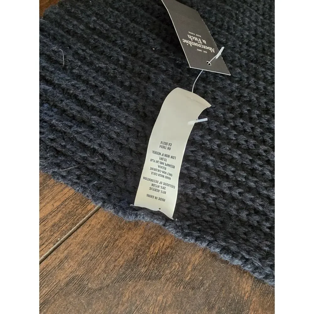 Abercrombie & Fitch knit scarf Navy Blue Moose NWT